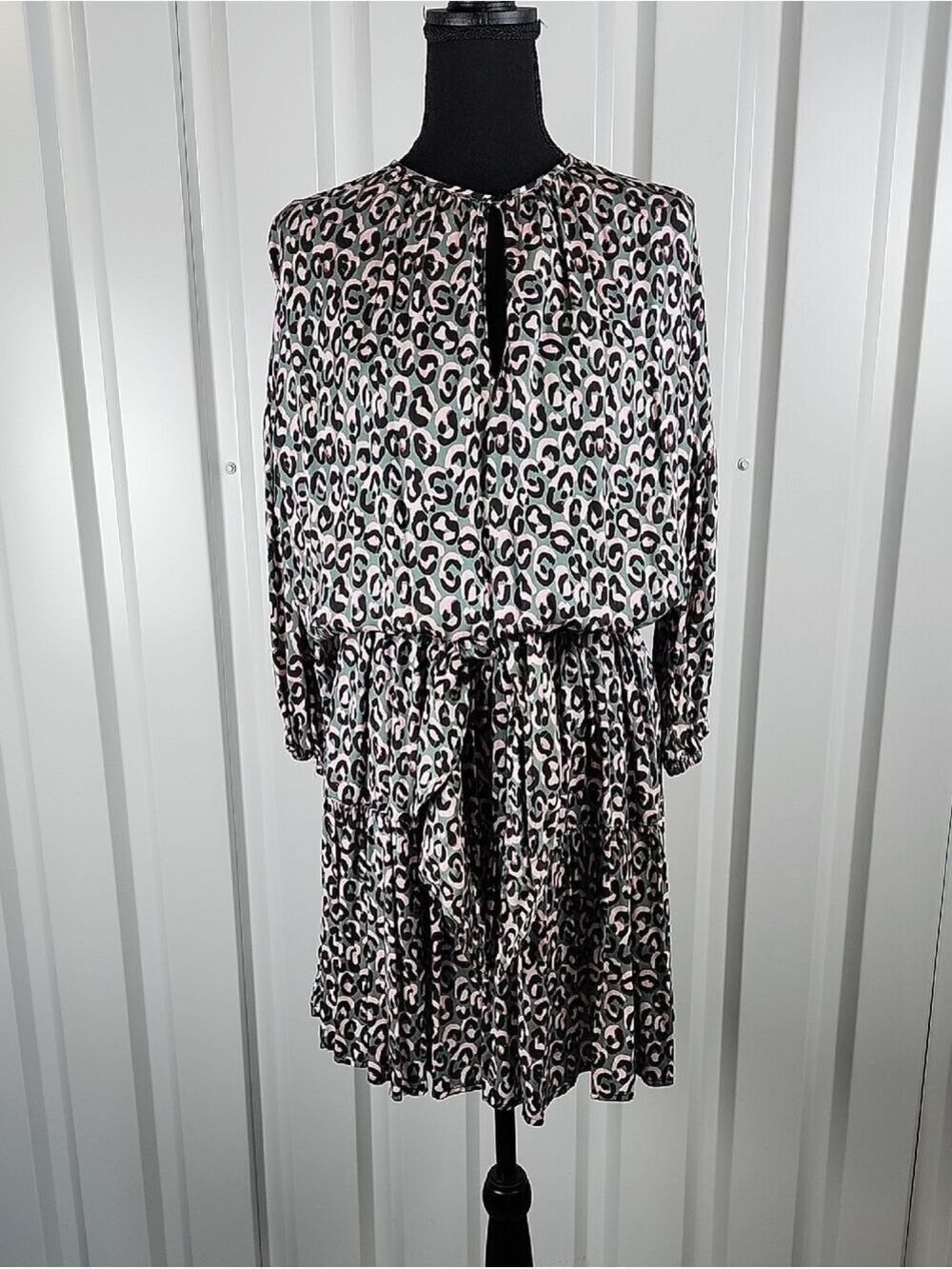 Finley Coco Mini Dress Green Pink Leopard Print Blouson Size Small Silky Flowy